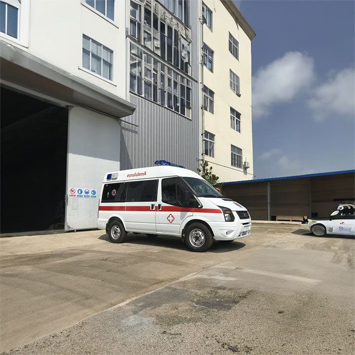 成都私人救护车租车联系方式